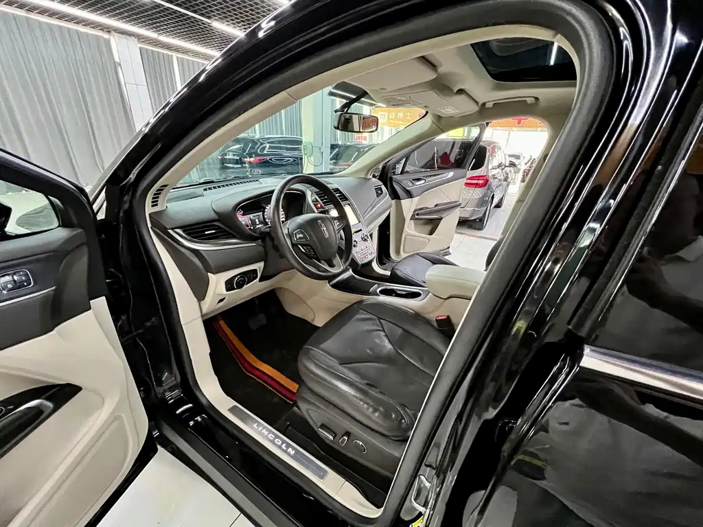 Lincoln MKC 2019 2.0T VI