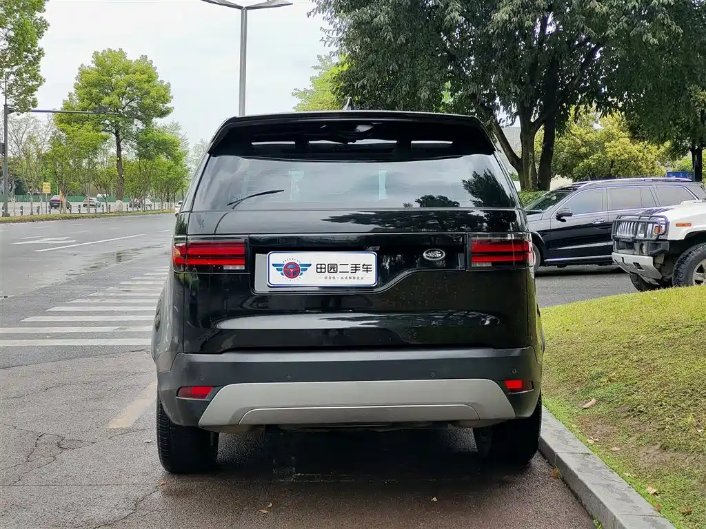 Land Rover Discovery 2021 300PS S