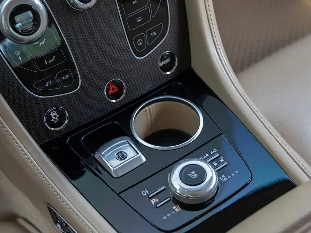 Aston Martin Rapide — фотографии объявления, Фото 14