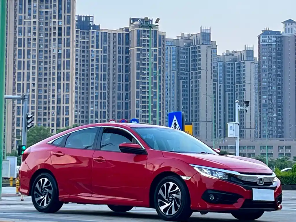 Honda Civic — миниатюра 3