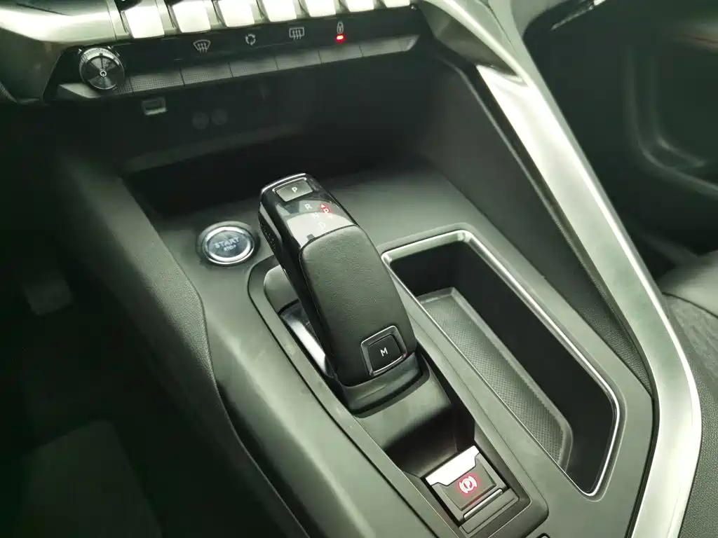 Peugeot 5008 — миниатюра 13