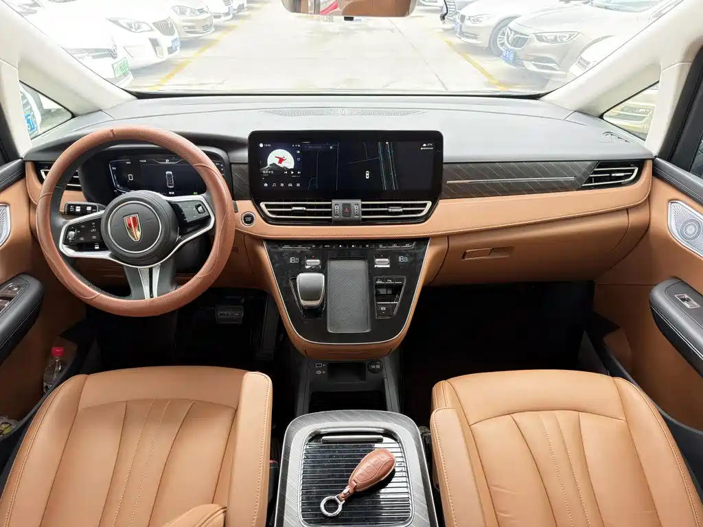 Hongqi Hongqi HQ9 PHEV — миниатюра 4