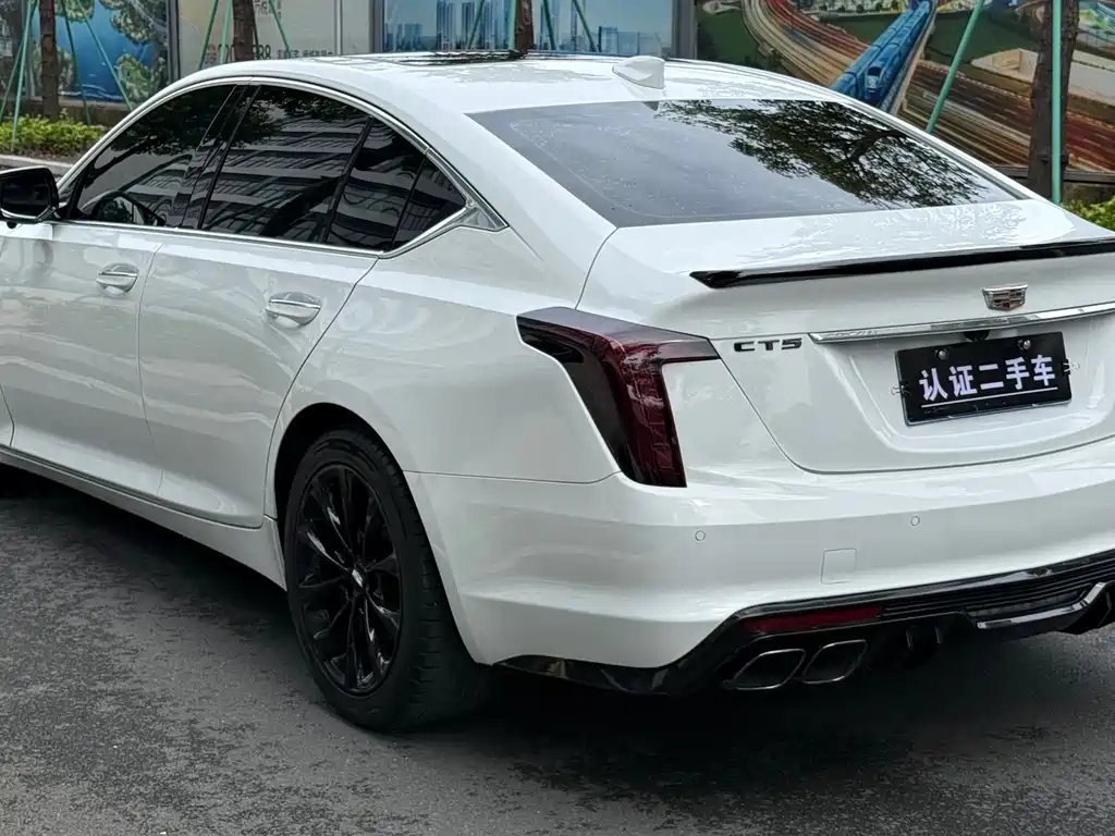 Cadillac CT5 — миниатюра 7