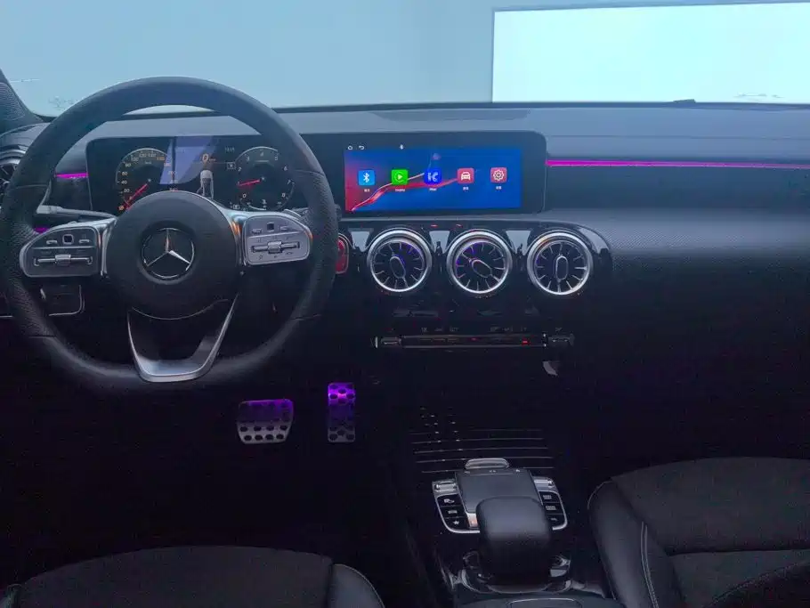 Mercedes-Benz A-Class — миниатюра 12
