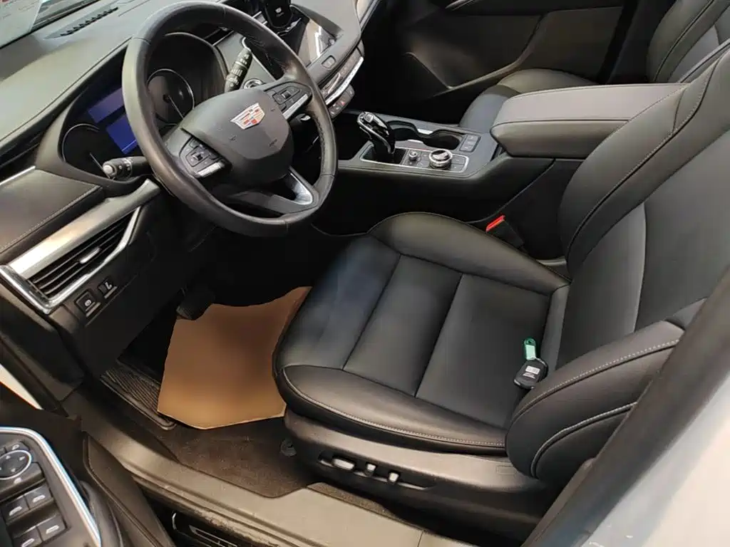 Cadillac XT4 — миниатюра 15