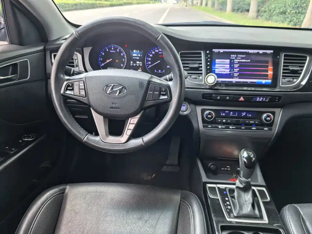 Hyundai Mistra — миниатюра 11