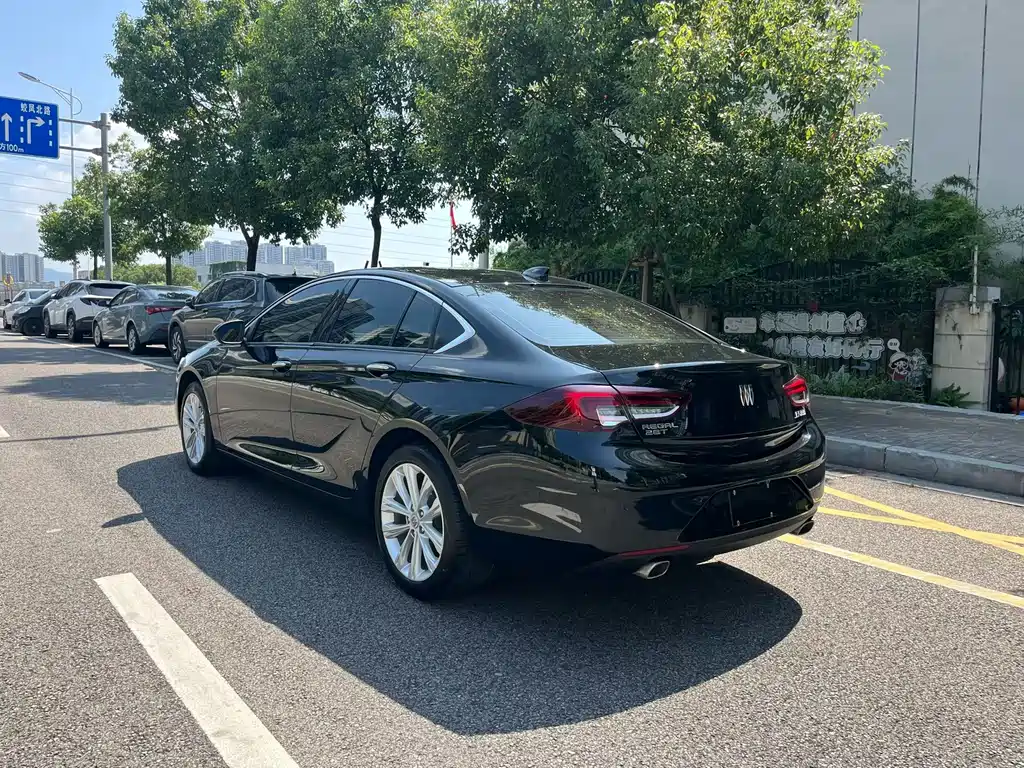 Buick Regal — миниатюра 5