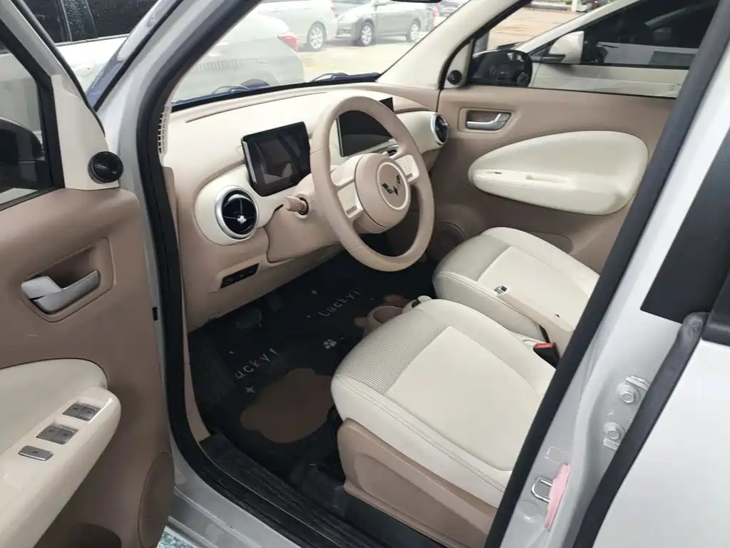 Wuling MINIEV — миниатюра 22