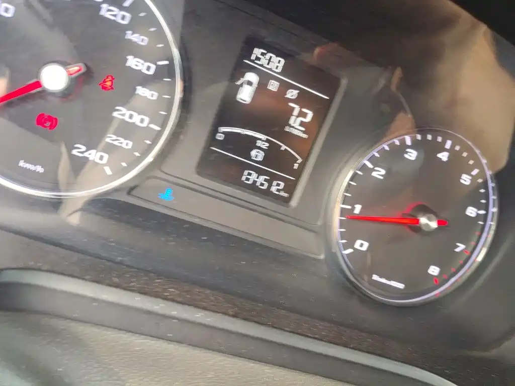 Roewe RX5 — миниатюра 13