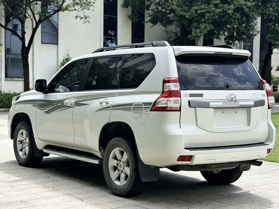 Toyota Prado — миниатюра 7