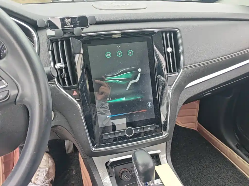 Roewe RX5 — миниатюра 13