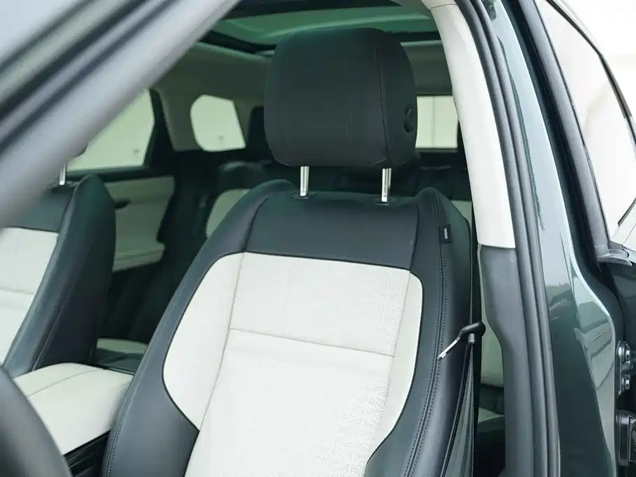Land Rover Evoque — миниатюра 12