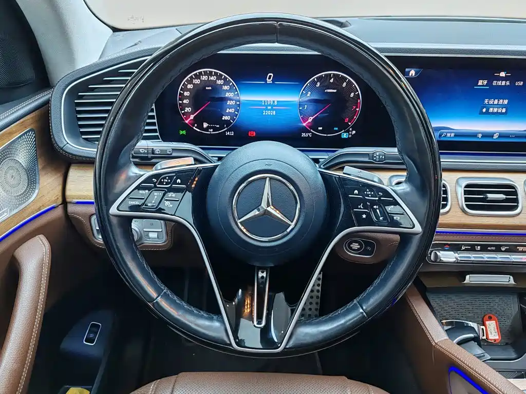 Mercedes-Benz GLS — миниатюра 5