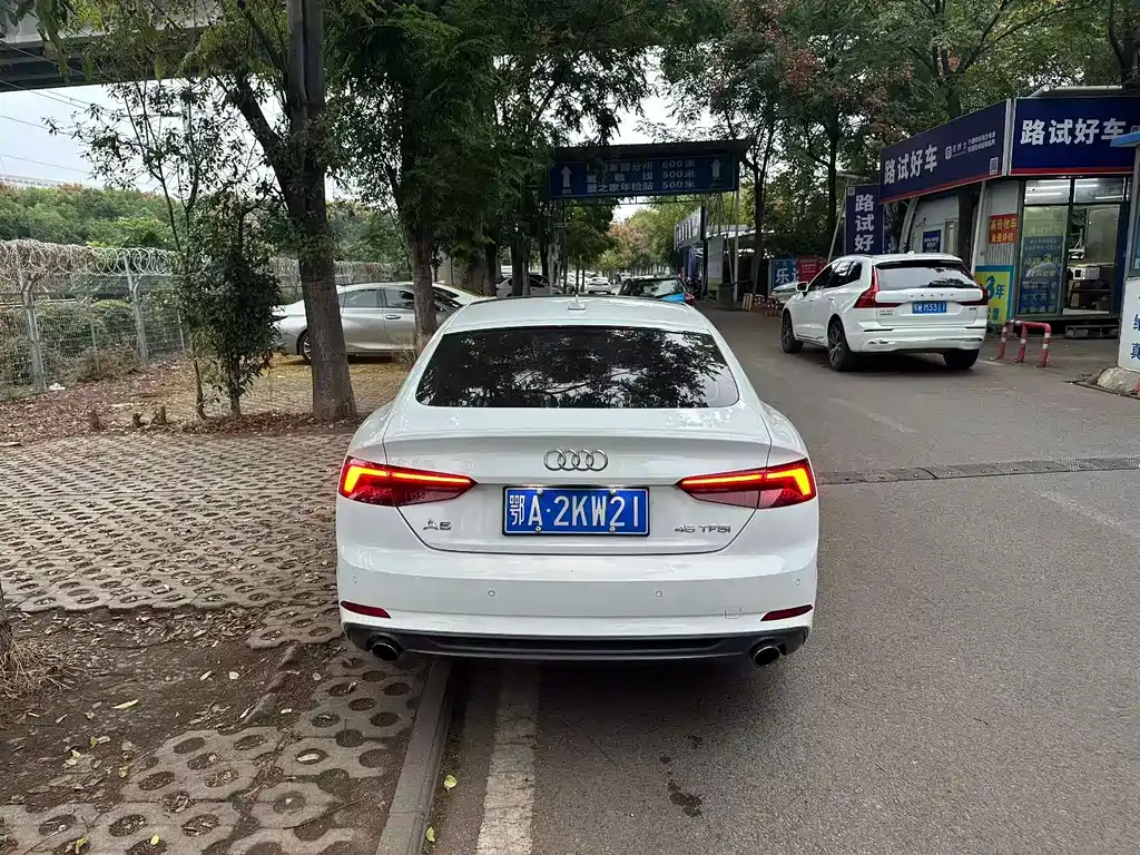 Audi A5 (Import) — миниатюра 6