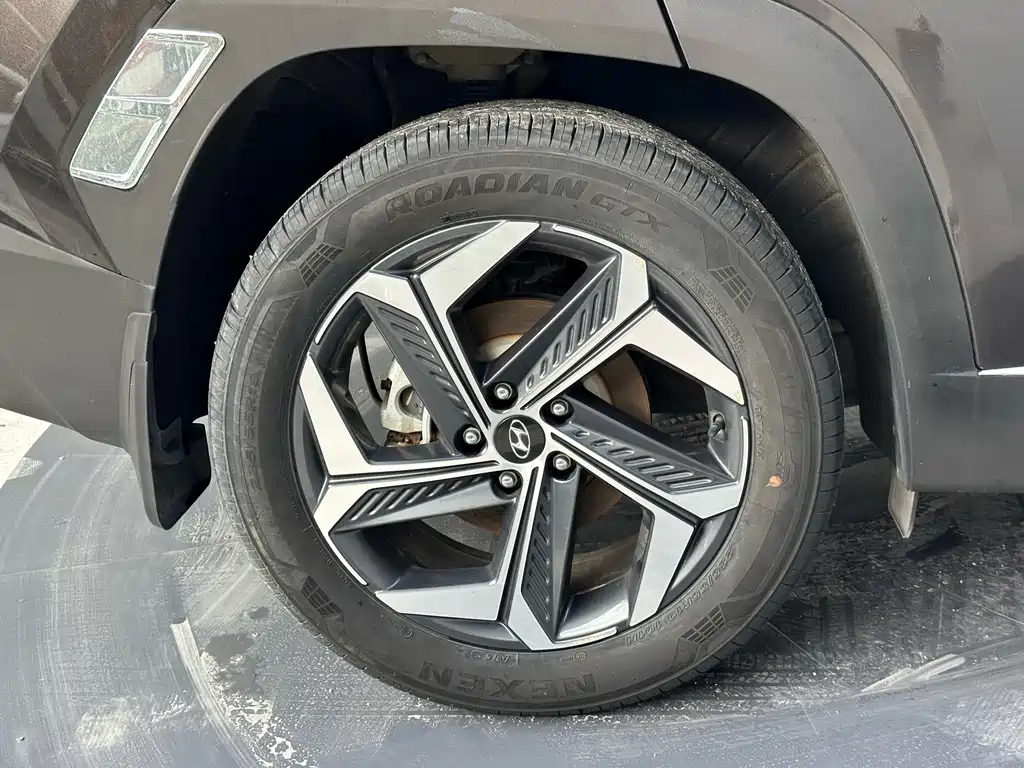 Hyundai Tucson — миниатюра 16