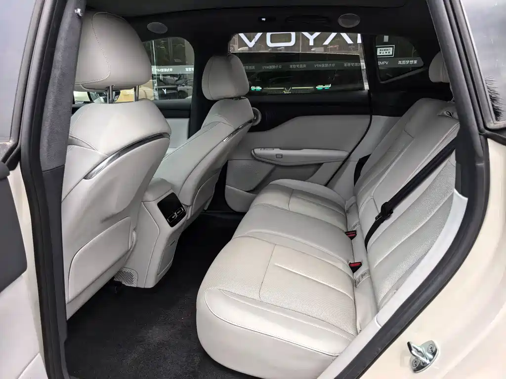 VOYAH Zhiyin — миниатюра 17