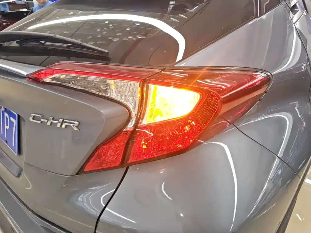 Toyota C-HR — миниатюра 8