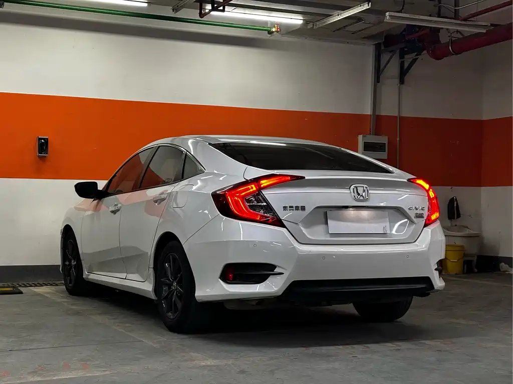 Honda Civic 2019 220TURBO CVT V