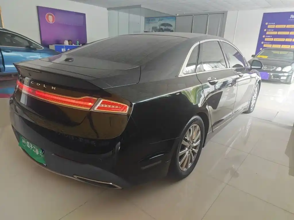 Lincoln MKZ — миниатюра 7
