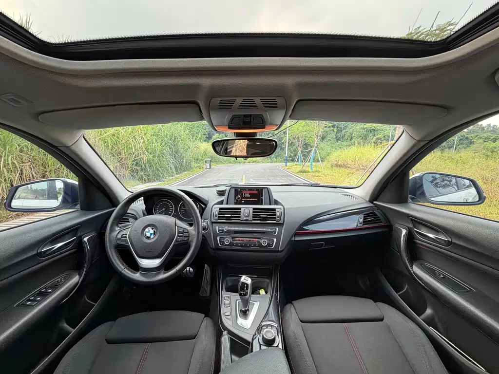 BMW 1 Series (Import) — миниатюра 6