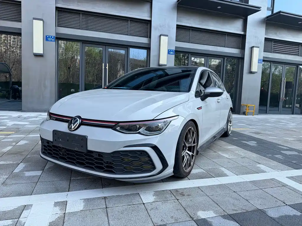 Volkswagen Golf GTI 2022