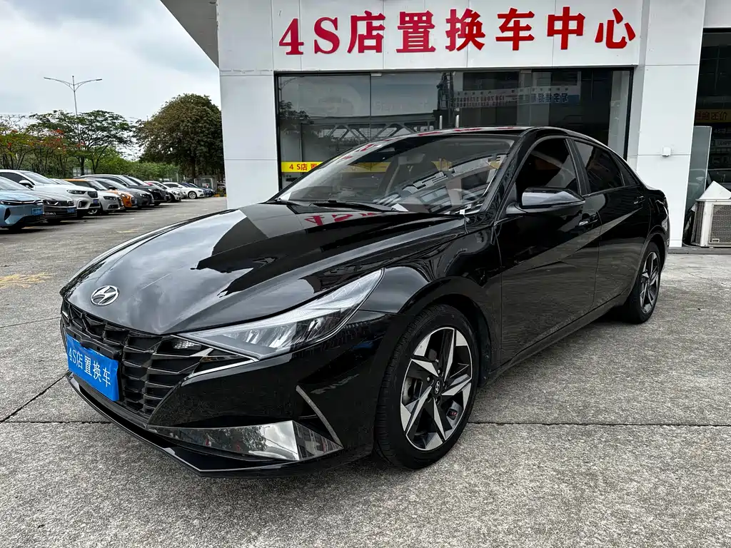 Hyundai Elantra 2021