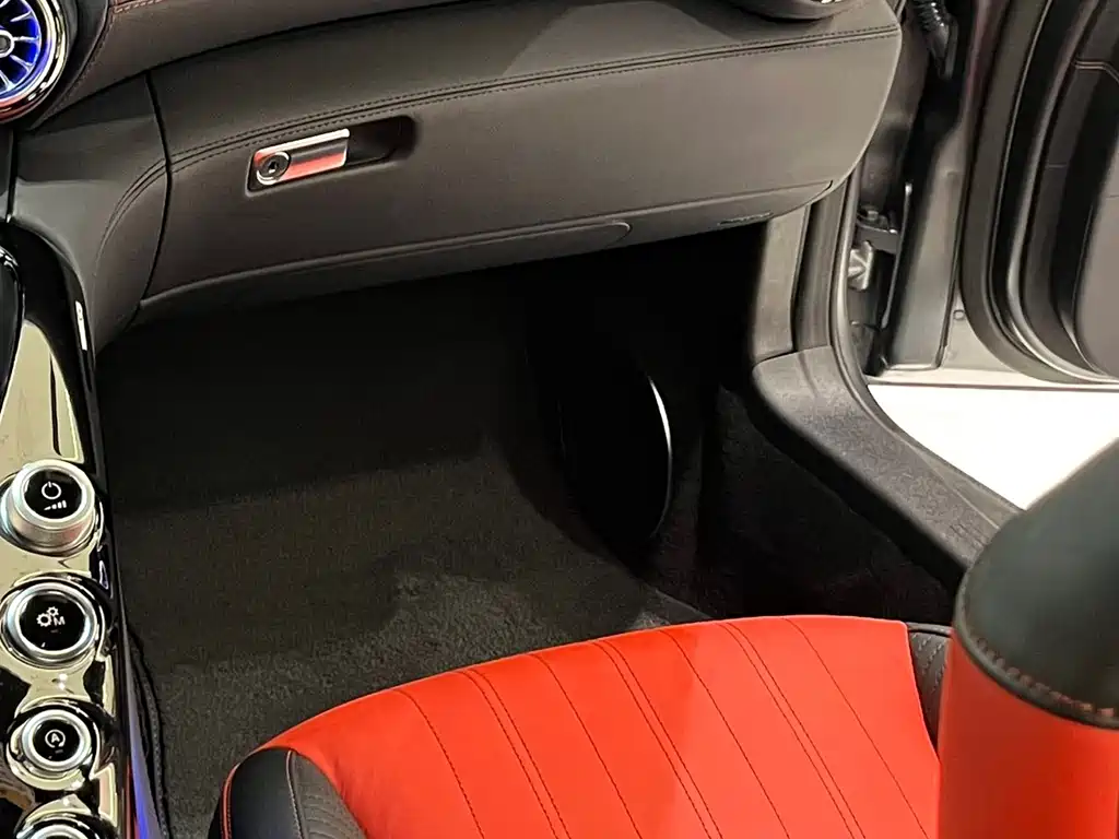 Mercedes-Benz AMG GT — миниатюра 9