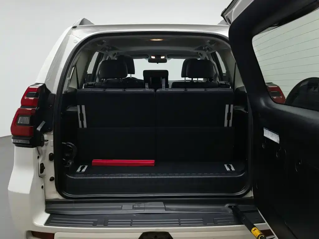 Toyota Prado — миниатюра 16