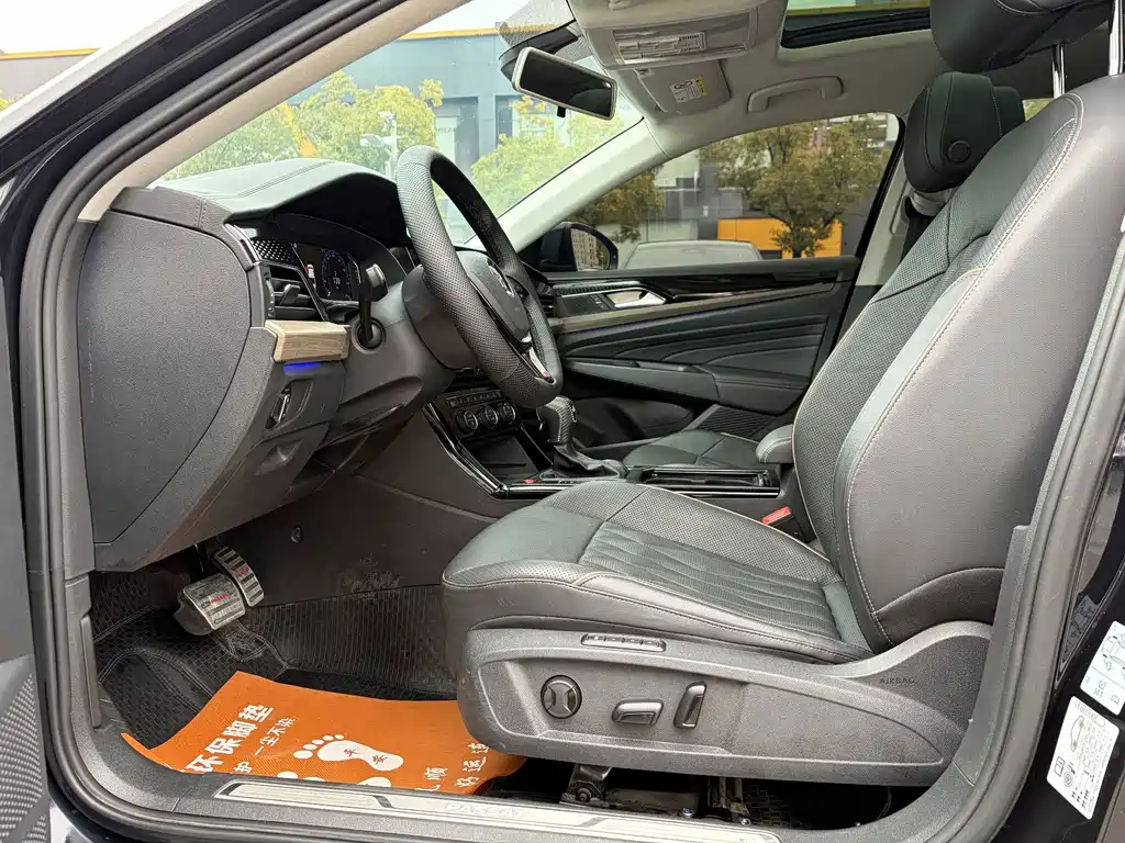Volkswagen Passat — миниатюра 12