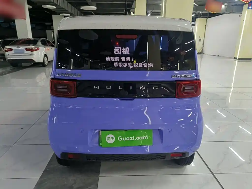 Wuling MINIEV — миниатюра 6