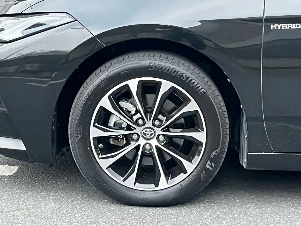 Toyota Avalon — миниатюра 19