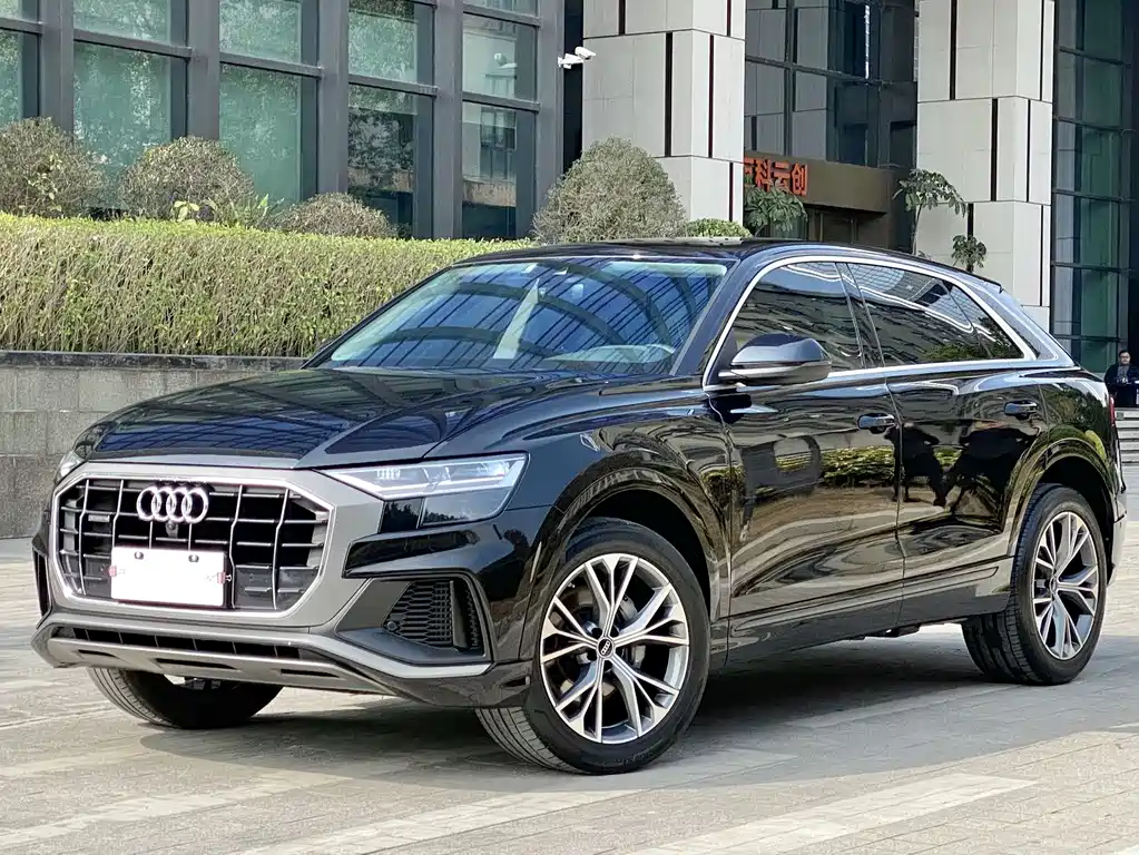 Audi Q8 2021