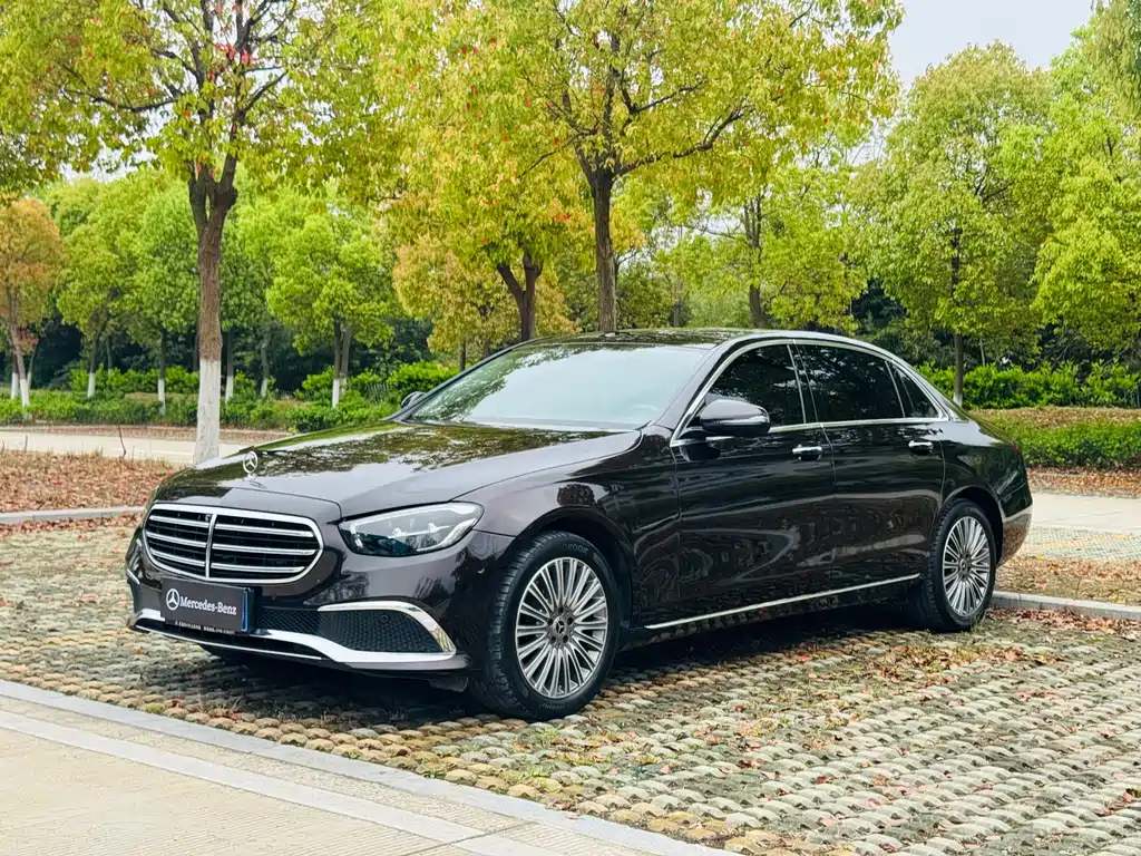 Mercedes-Benz E-Class 2023