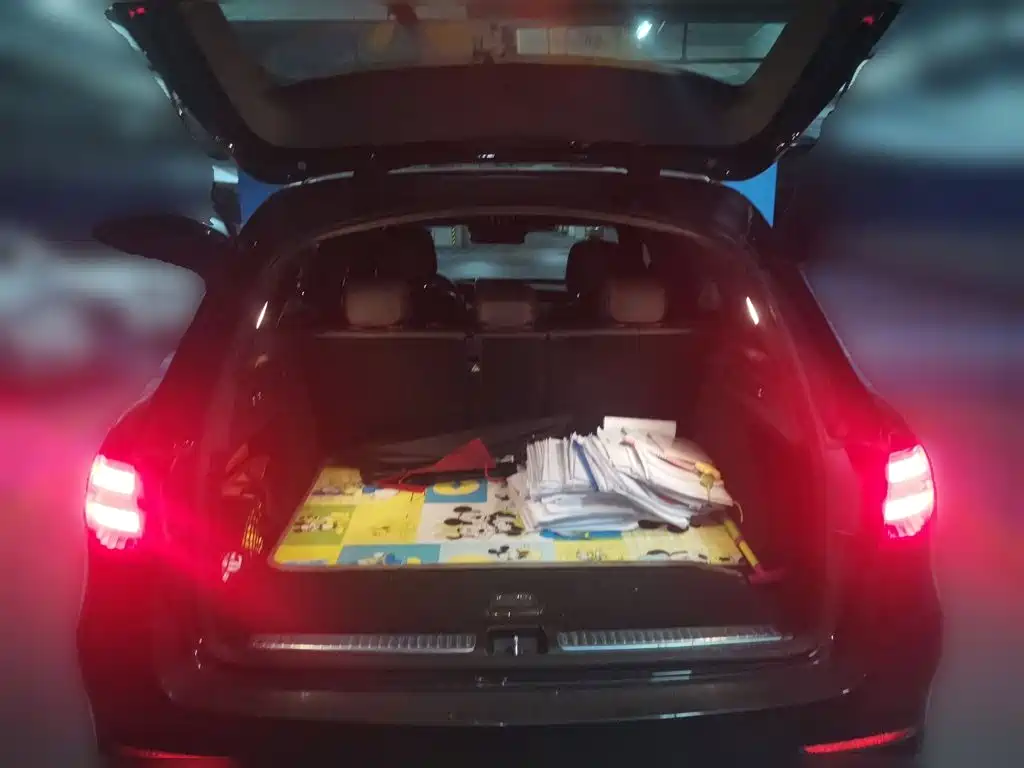 Mercedes-Benz GLC AMG — миниатюра 10