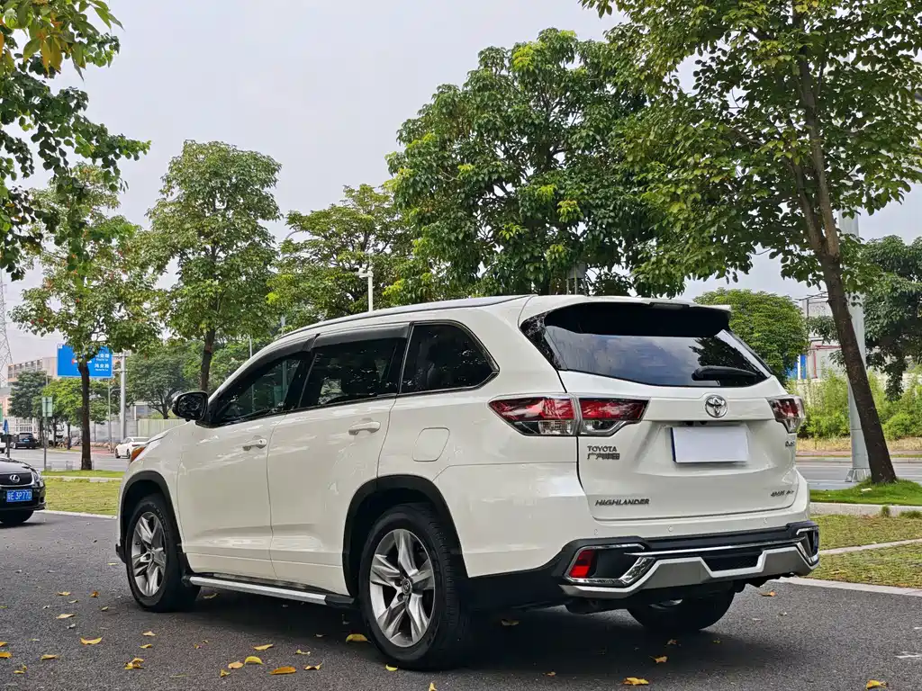 Toyota Highlander — миниатюра 8