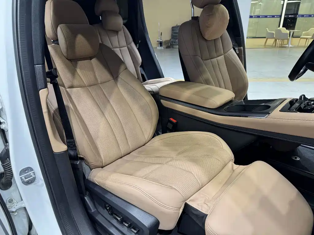NIO ES8 — миниатюра 16