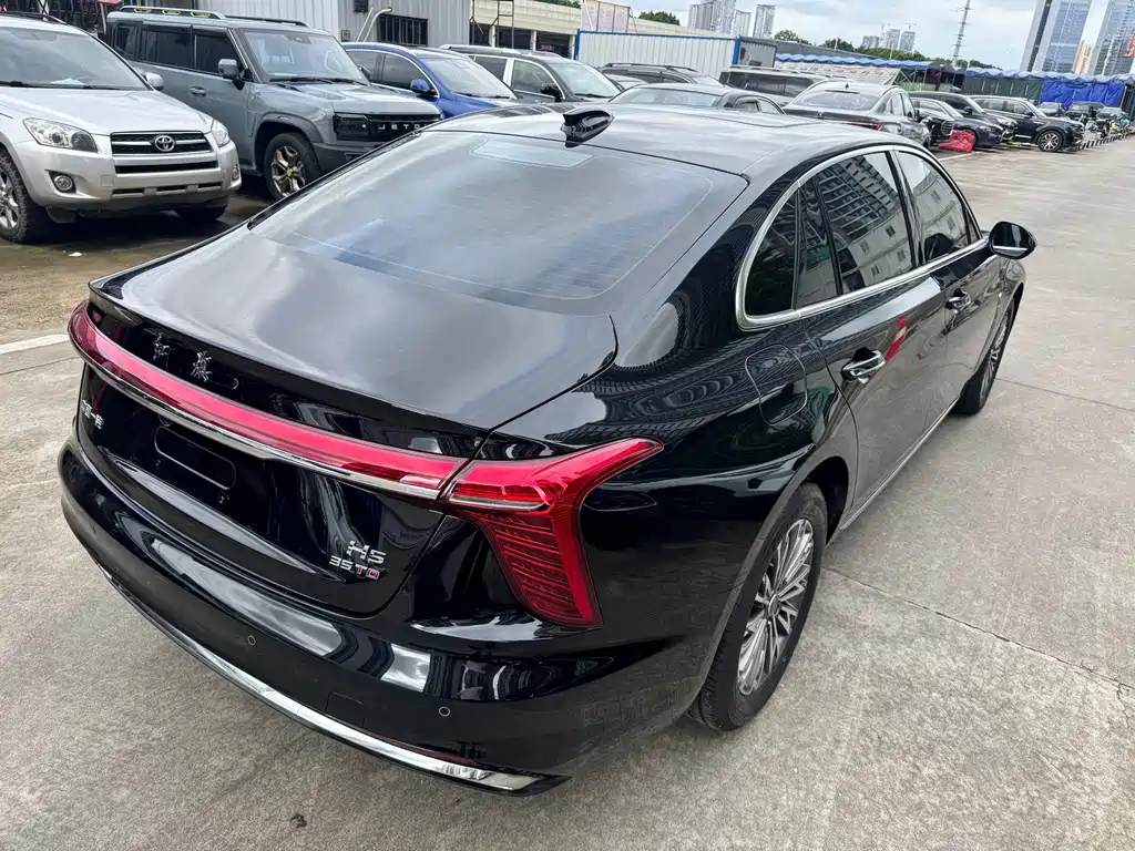 Hongqi Hongqi H5 — миниатюра 14