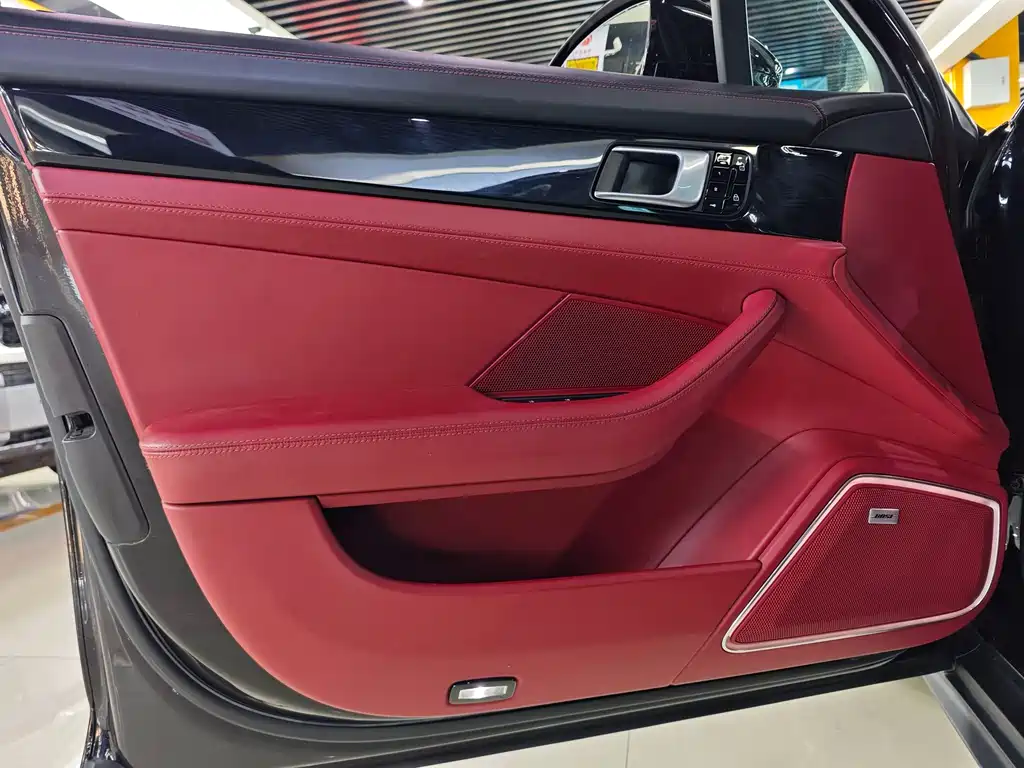 Porsche Panamera — миниатюра 10