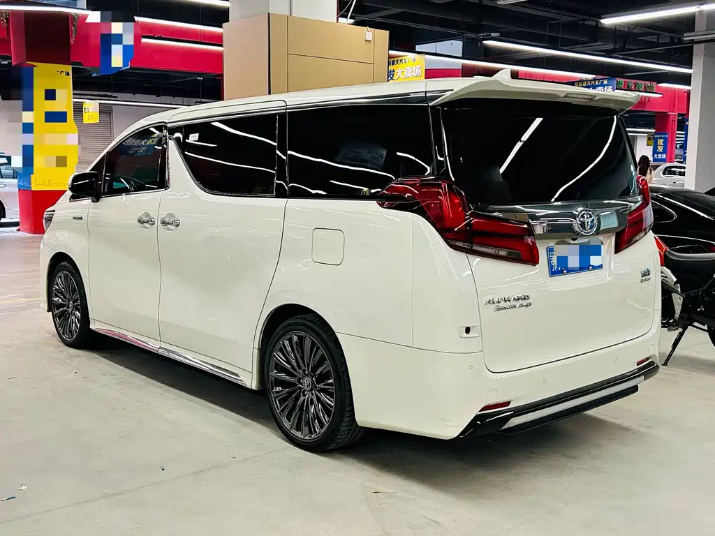 Toyota Alphard 2023 2.5L Premium