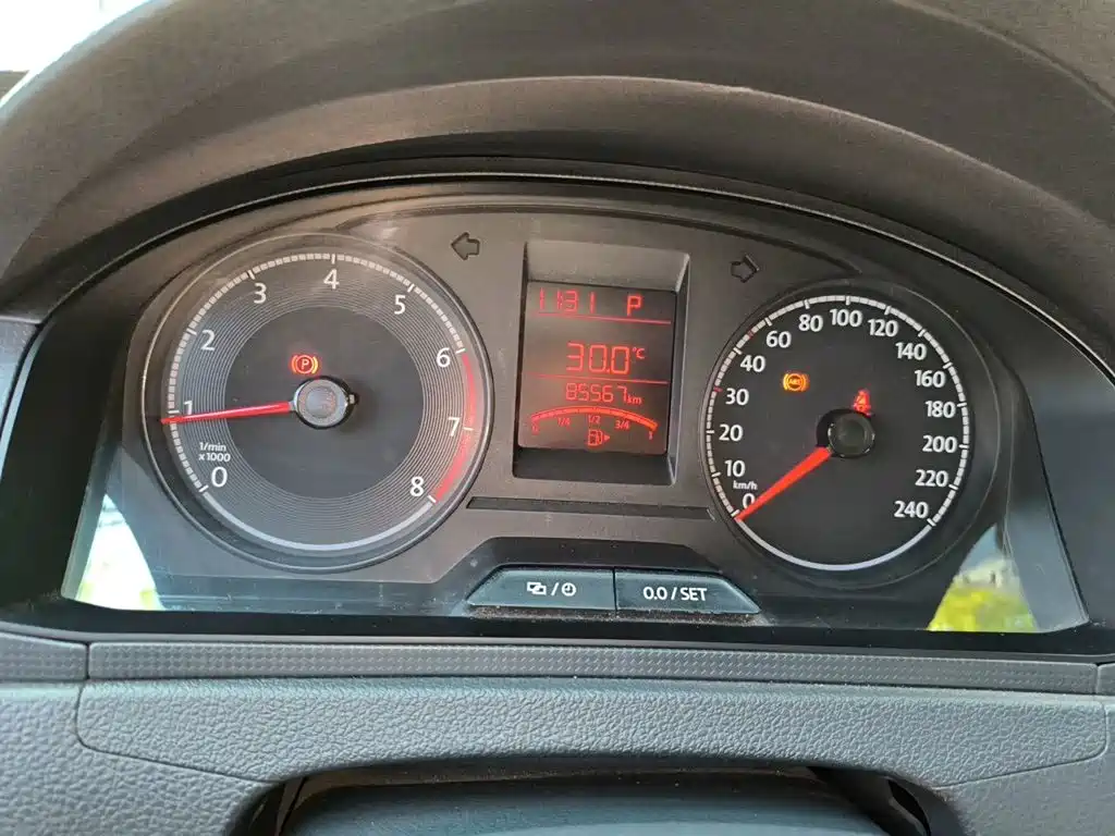 Volkswagen Santana — миниатюра 7