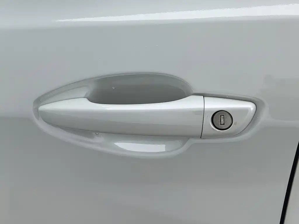 Peugeot 408 — миниатюра 18