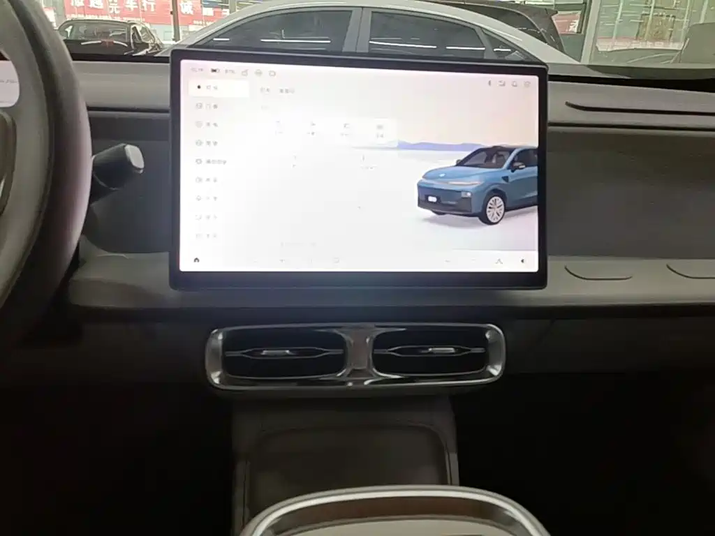 Leapmotor Leapmotor B10 — миниатюра 13
