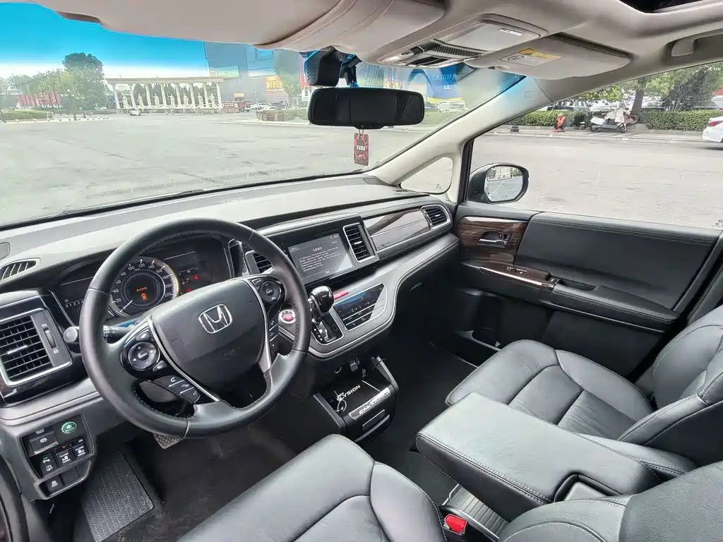 Honda Elysion — миниатюра 15