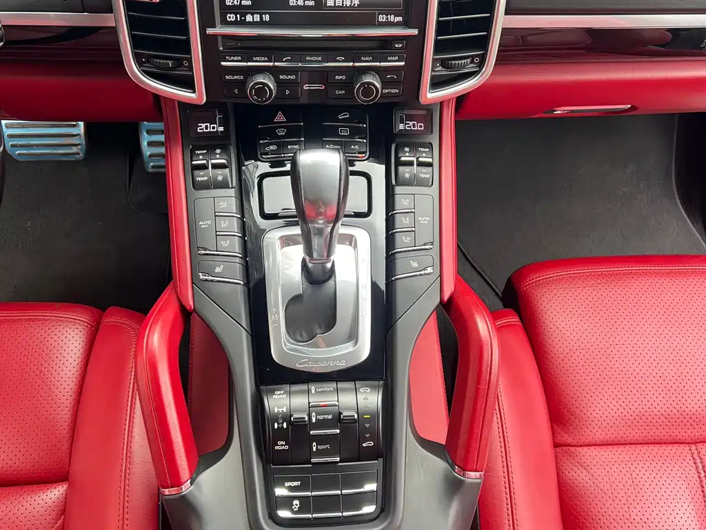 Porsche Cayenne — миниатюра 21