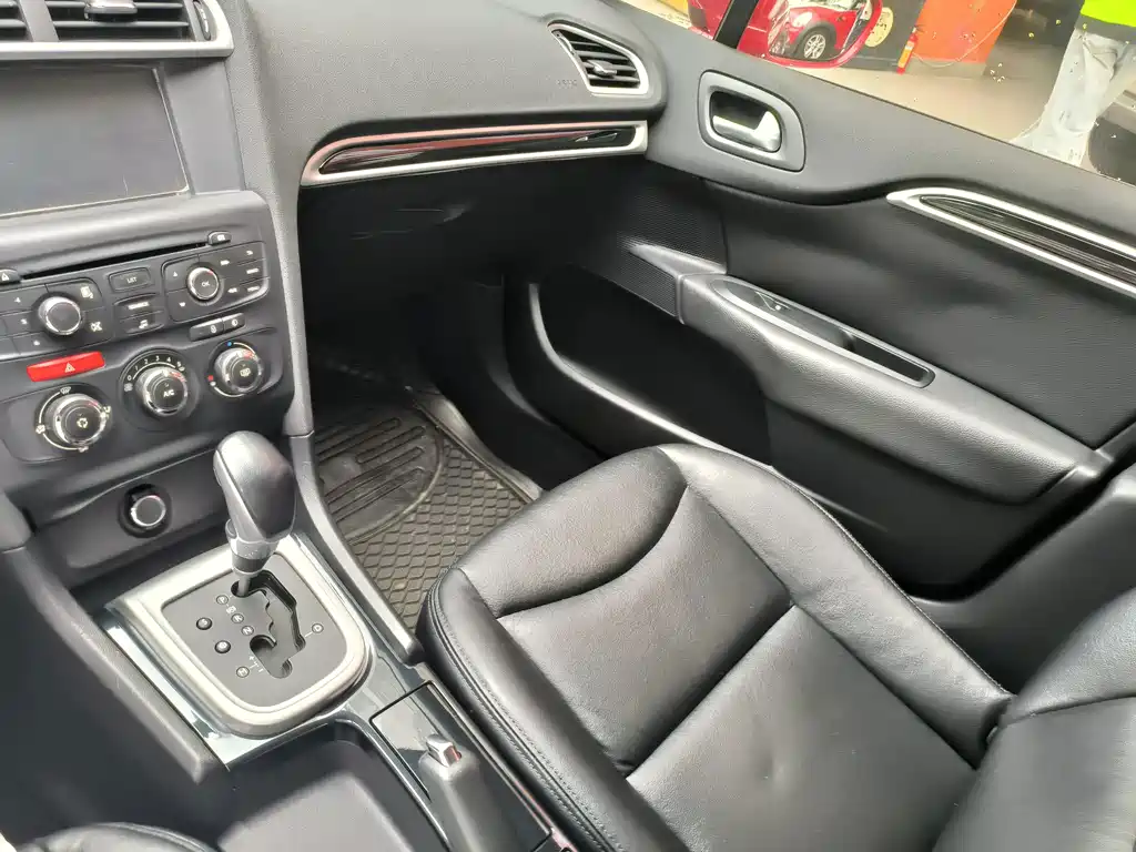 Citroen C4L — миниатюра 14