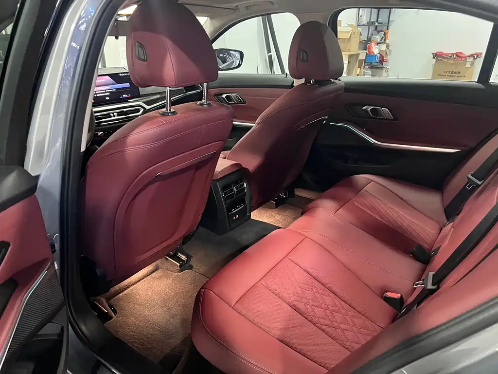 BMW 3 Series — миниатюра 11