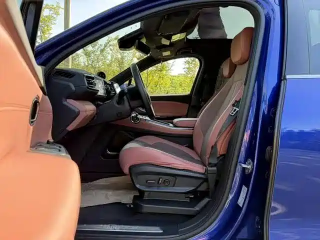 NIO EC6 — миниатюра 18