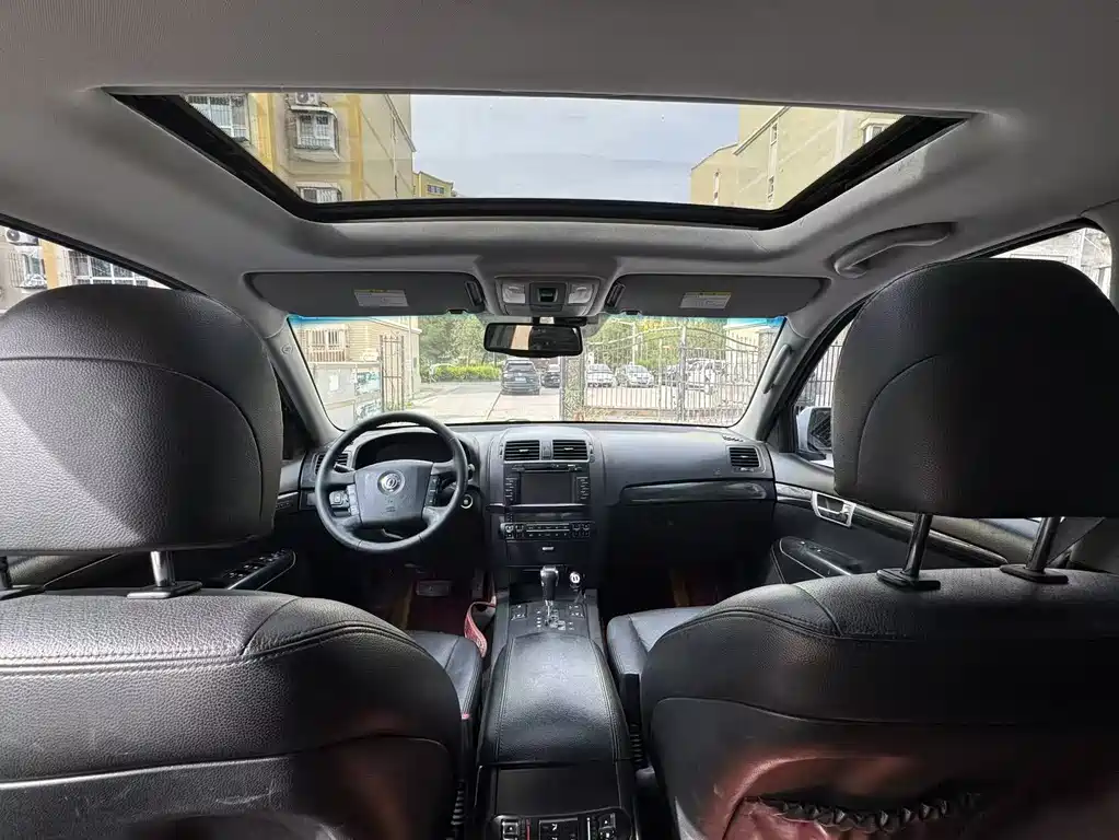 Kia Borrego — миниатюра 9