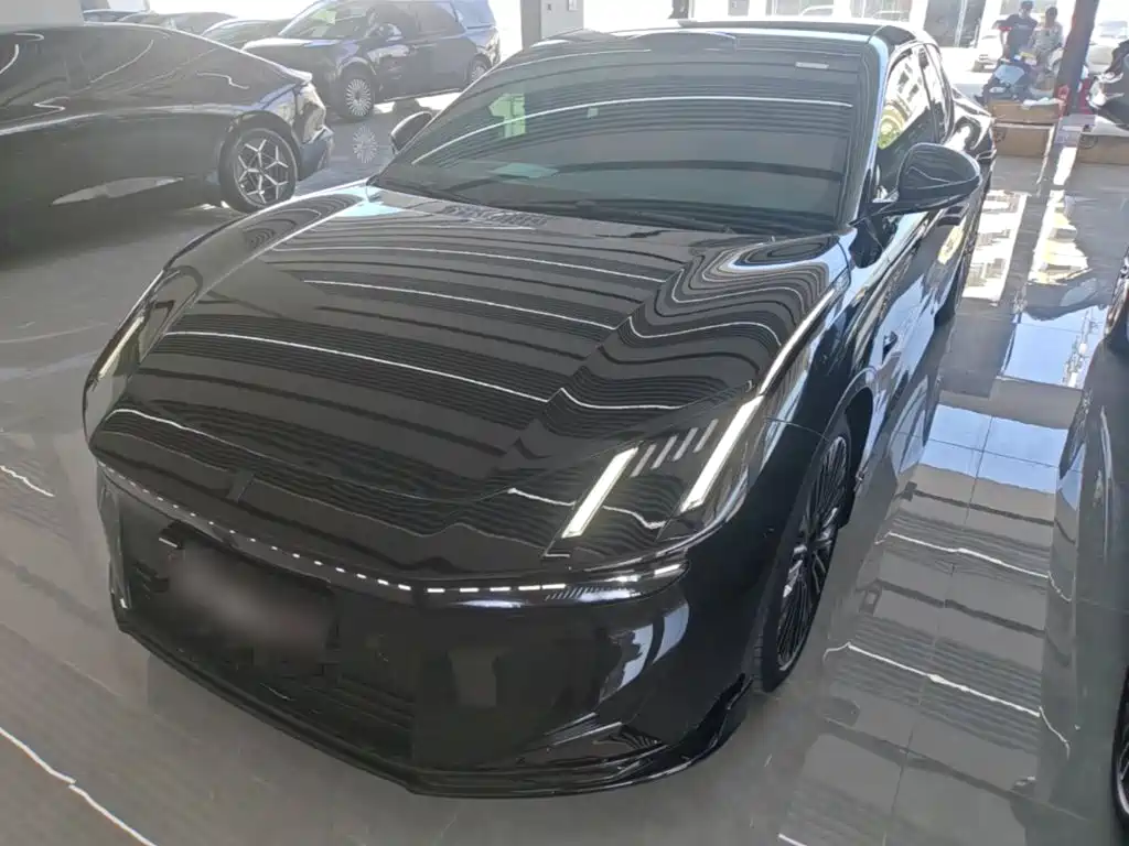 Lynk & Co 10 — миниатюра 2