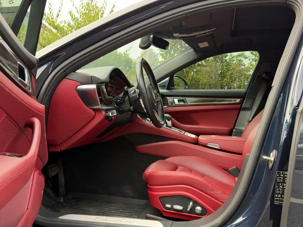 Porsche Panamera — миниатюра 6